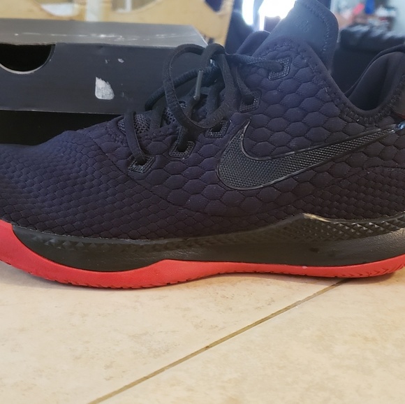 lebron james witness 3 shoes